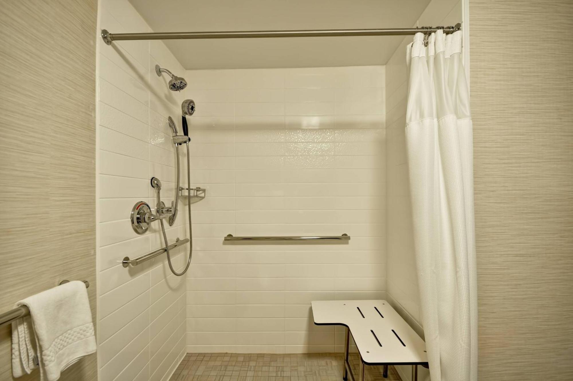 Fairfield Inn & Suites By Marriott Atlanta Vinings/Galleria Смирна Екстер'єр фото