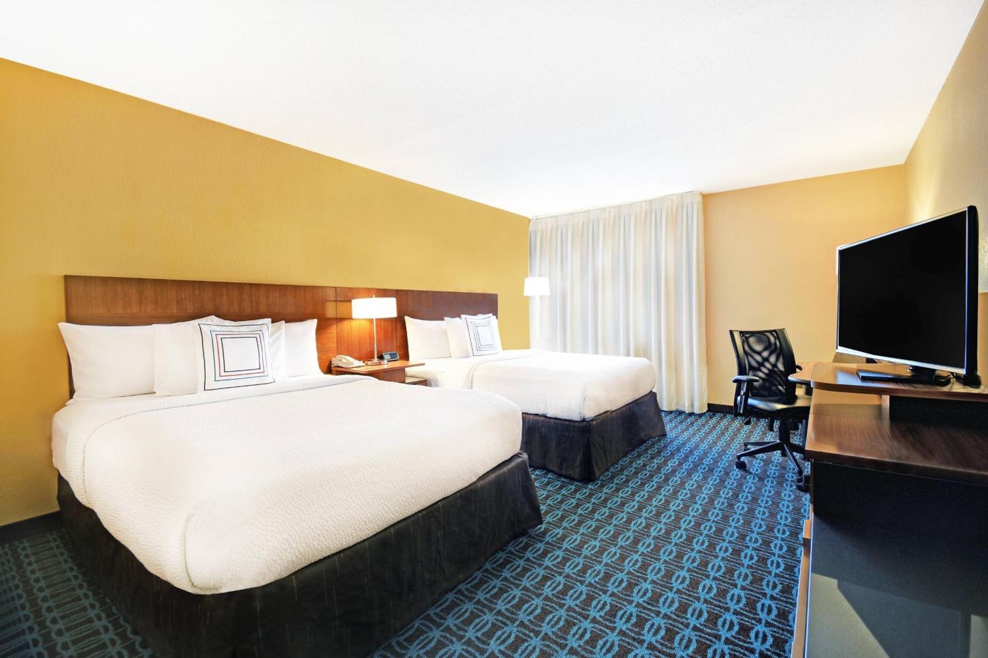 Fairfield Inn & Suites By Marriott Atlanta Vinings/Galleria Смирна Екстер'єр фото