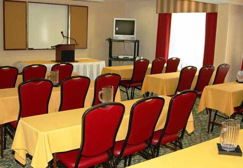 Fairfield Inn & Suites By Marriott Atlanta Vinings/Galleria Смирна Екстер'єр фото