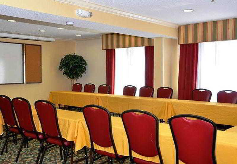 Fairfield Inn & Suites By Marriott Atlanta Vinings/Galleria Смирна Екстер'єр фото