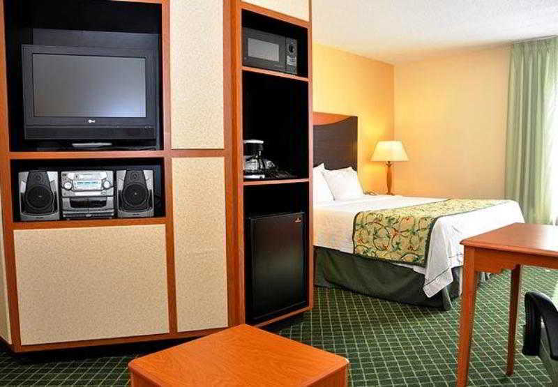Fairfield Inn & Suites By Marriott Atlanta Vinings/Galleria Смирна Екстер'єр фото