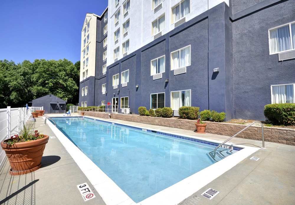 Fairfield Inn & Suites By Marriott Atlanta Vinings/Galleria Смирна Екстер'єр фото